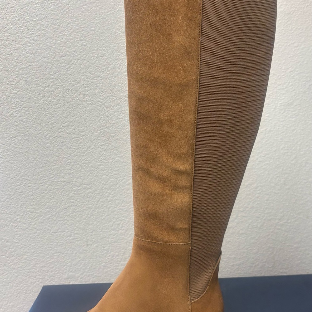Elegant Tan Knee-High Women's Boots